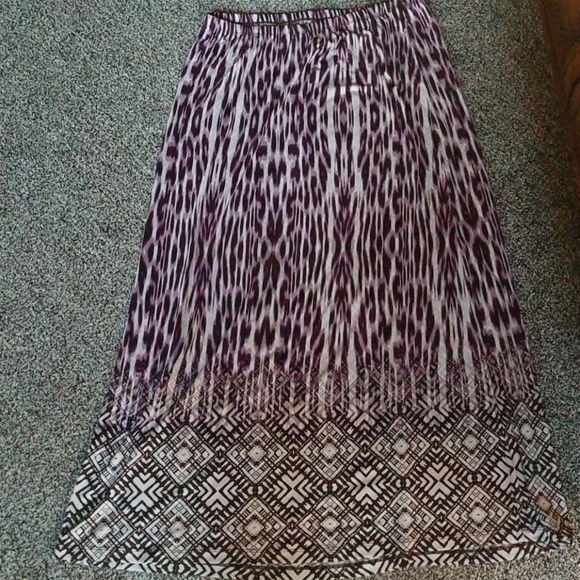Skirt - Picture 2 of 2